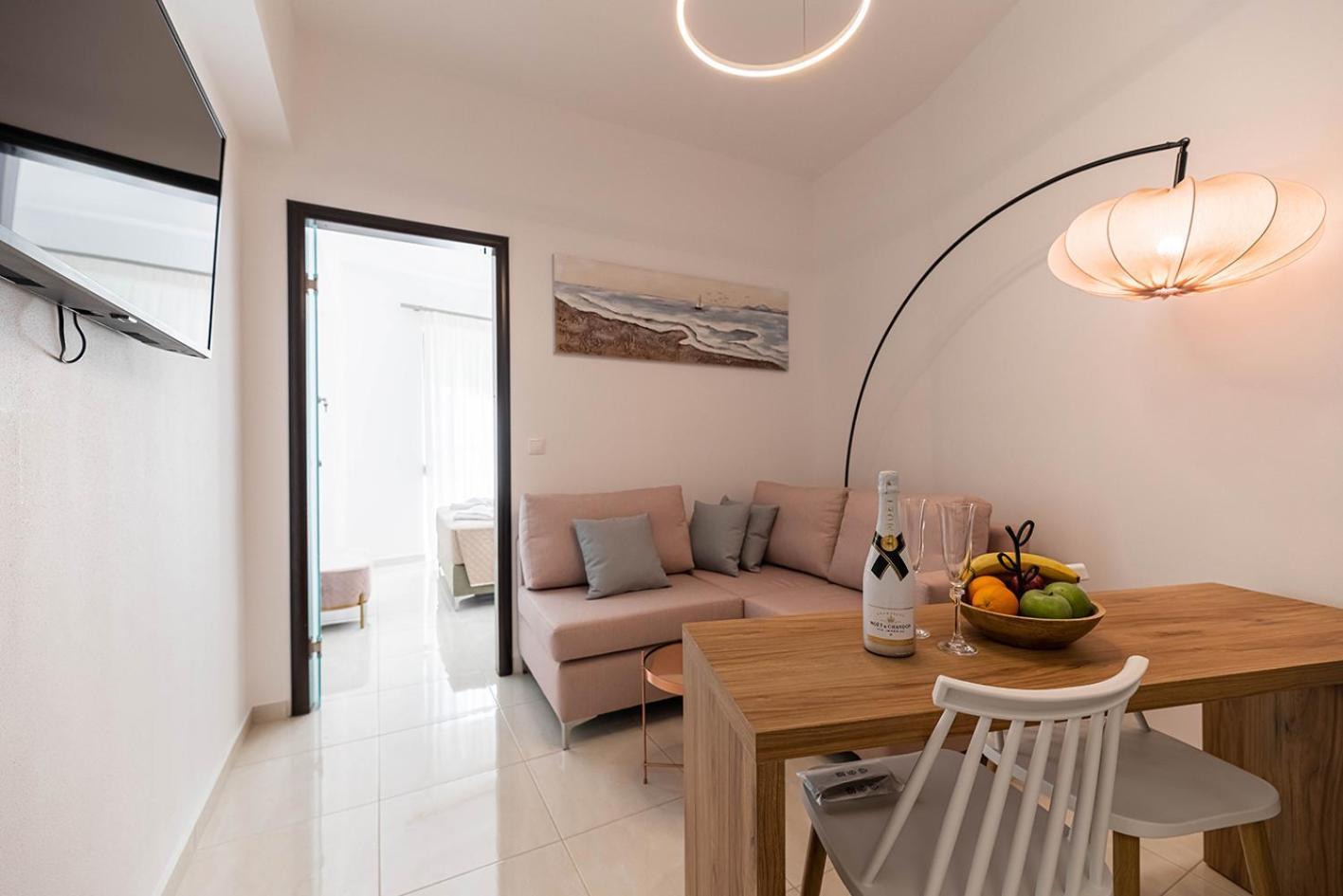 Archangelos Sky Junior Apartment Eksteriør billede